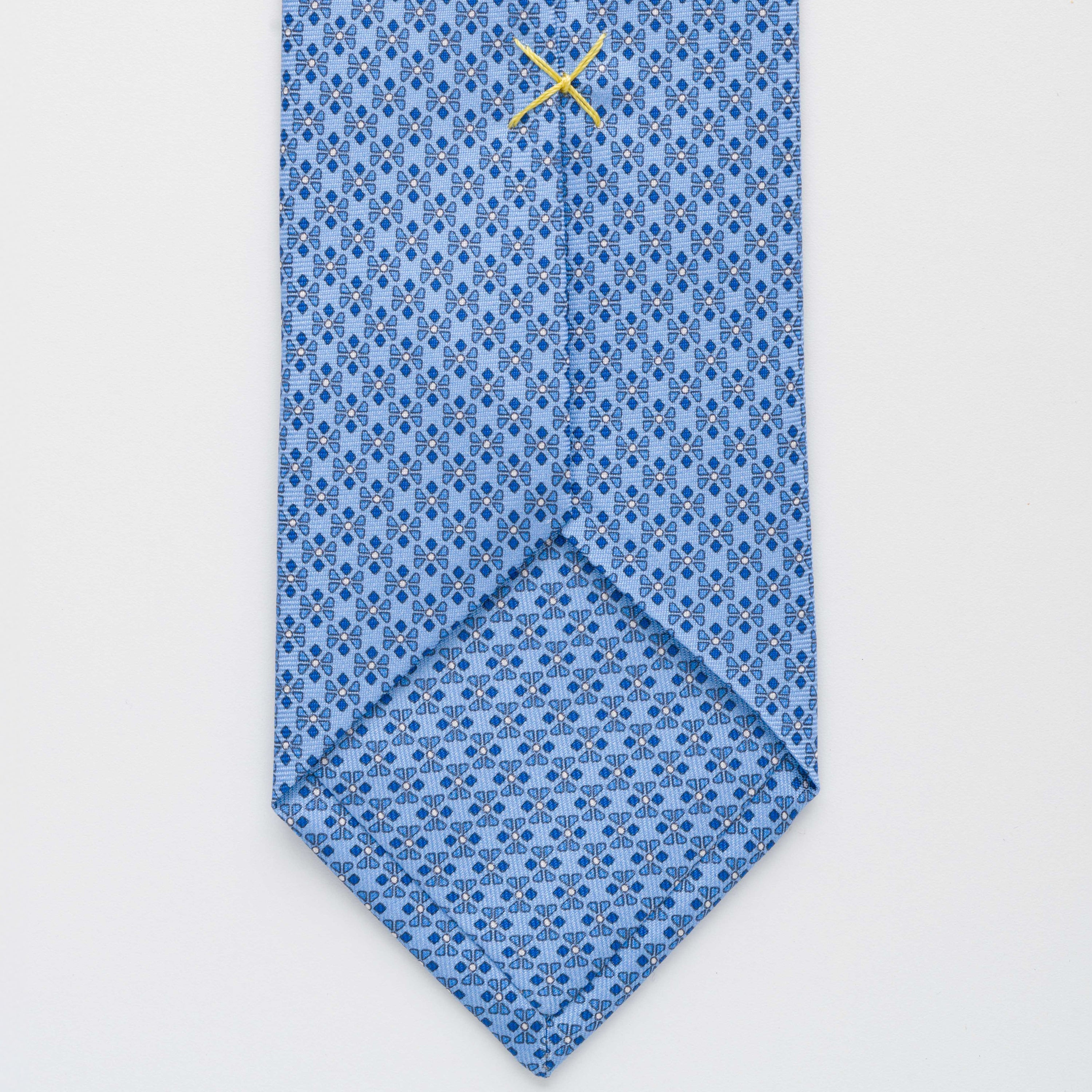 3-fold tie - M43228