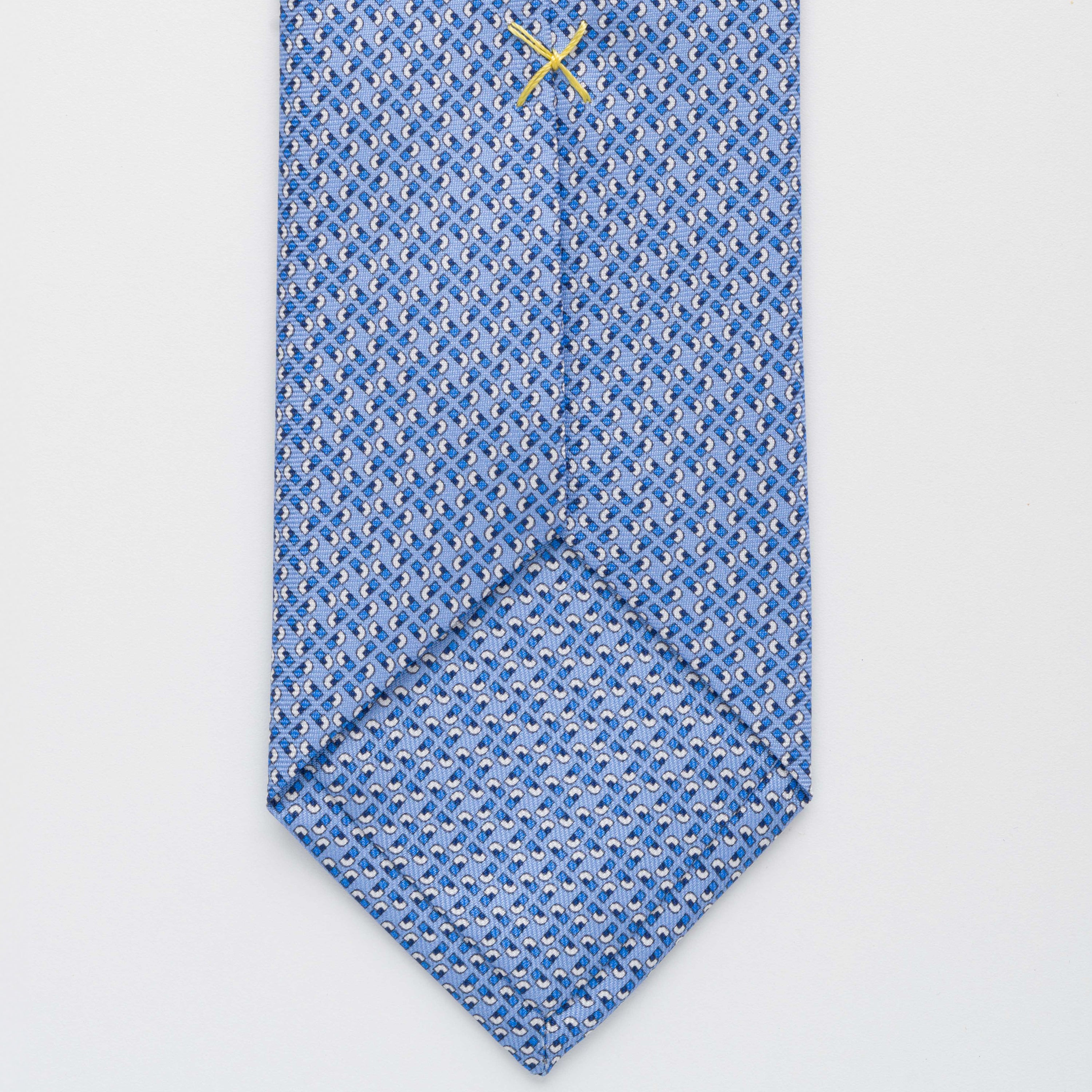 3-fold tie - M43177