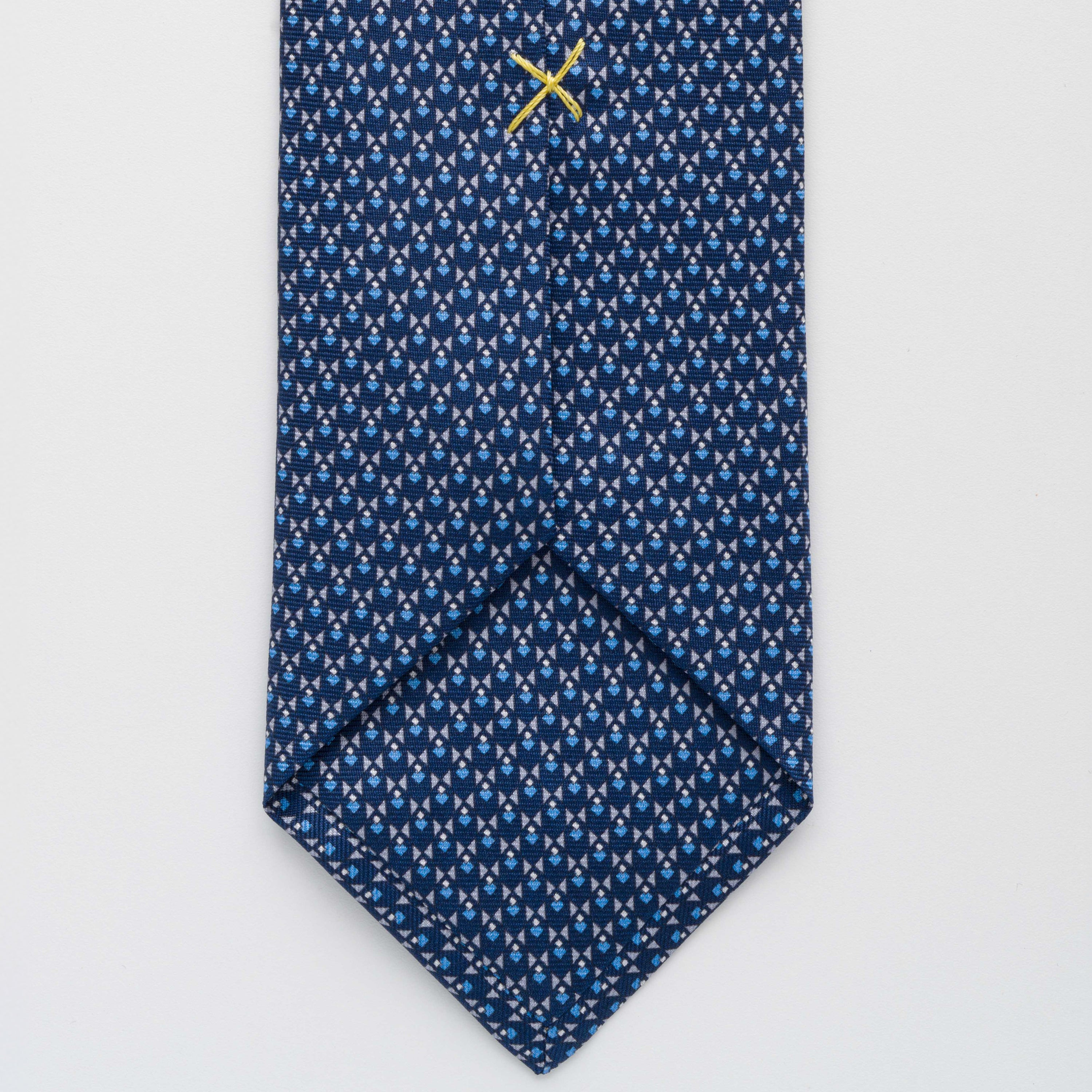 3-fold tie - M43386